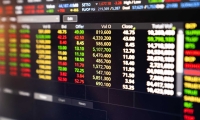 特斯拉一季度净利锐减71%！马斯克：将大幅减少政府工作